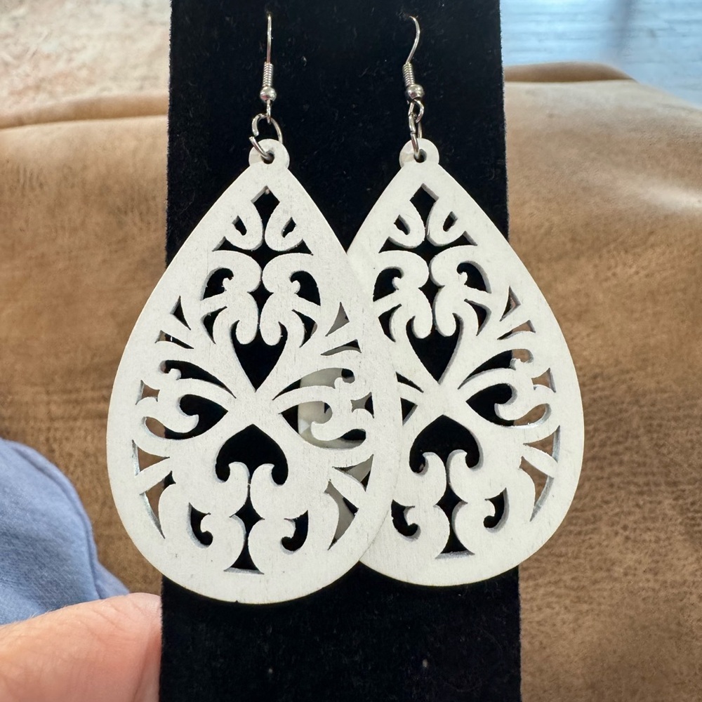 White Teardrop Filigree Wood Earrings